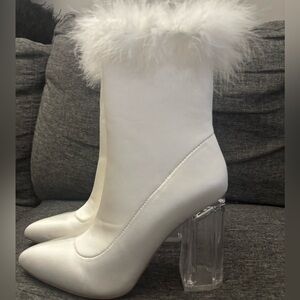 Dolls kill sugar Thrillz LUV ME OR HATE ME MARABOU BOOTS - WHITE